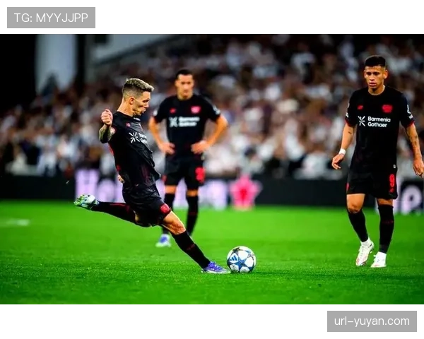 实时:勒沃库森客场2-0领先莱比锡,格里马尔多任意球破门 实时:勒沃库森客场2-0领先莱比锡,格里马尔多任意球破门